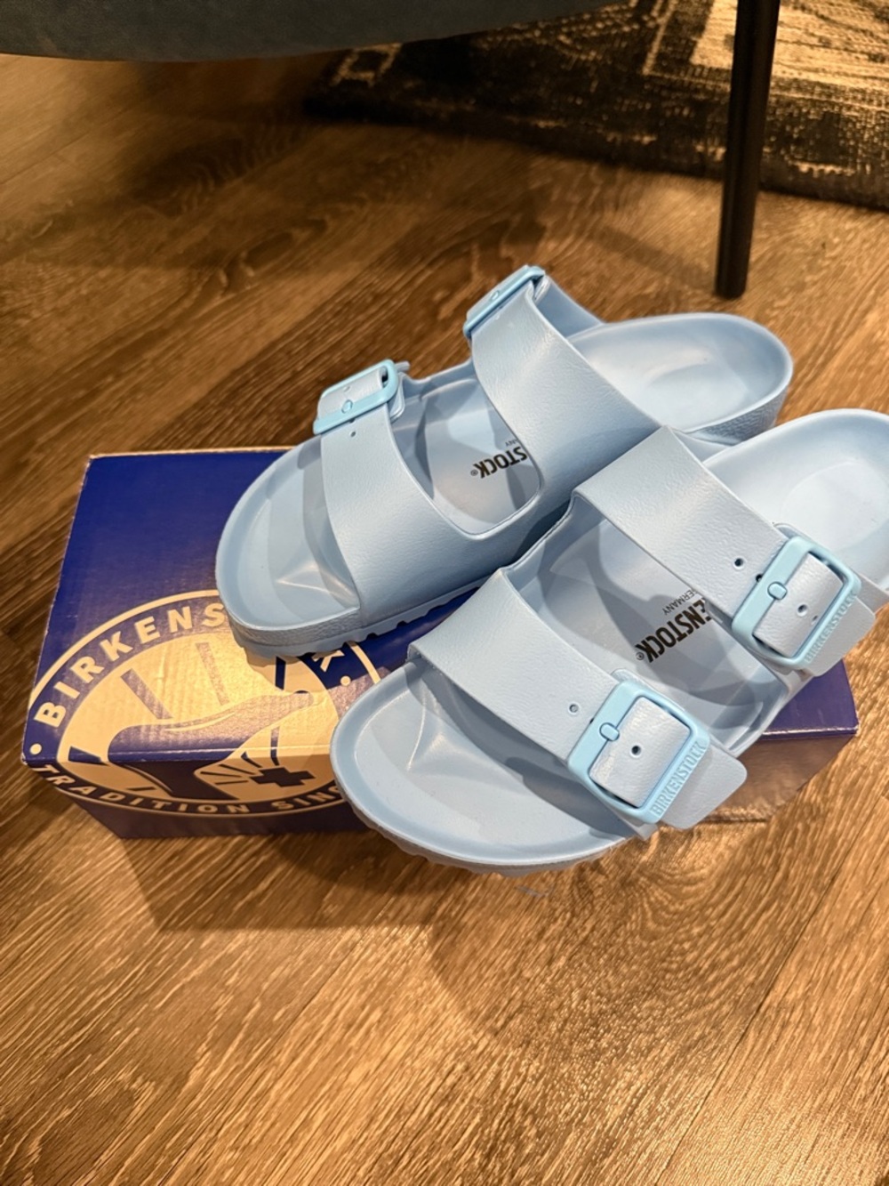 NWT Birkenstock Arizona EVA Sky Blue Sandals Women’s 8